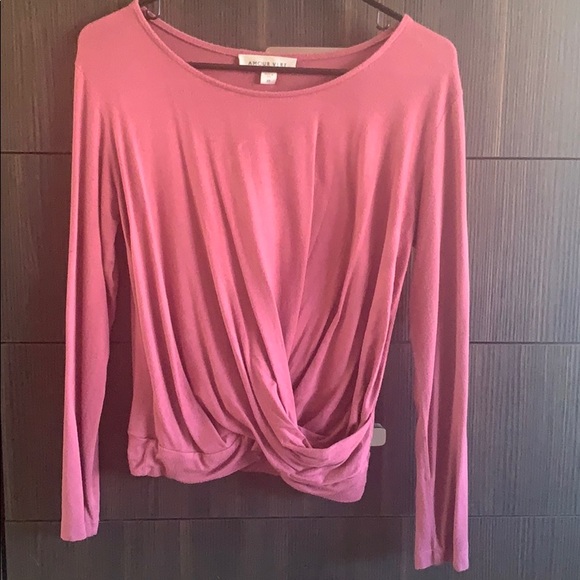 Amour Vert Shantel top in Deco Rose - Picture 2 of 4